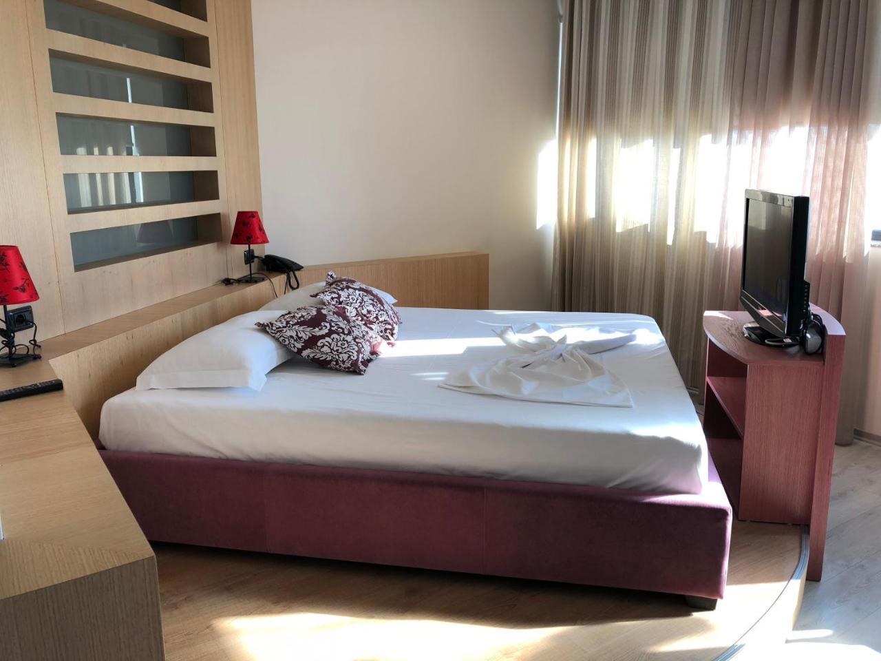 Icon Hotel Vlore Luaran gambar