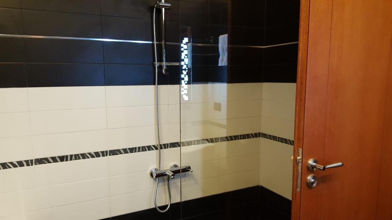 Icon Hotel Vlore Luaran gambar