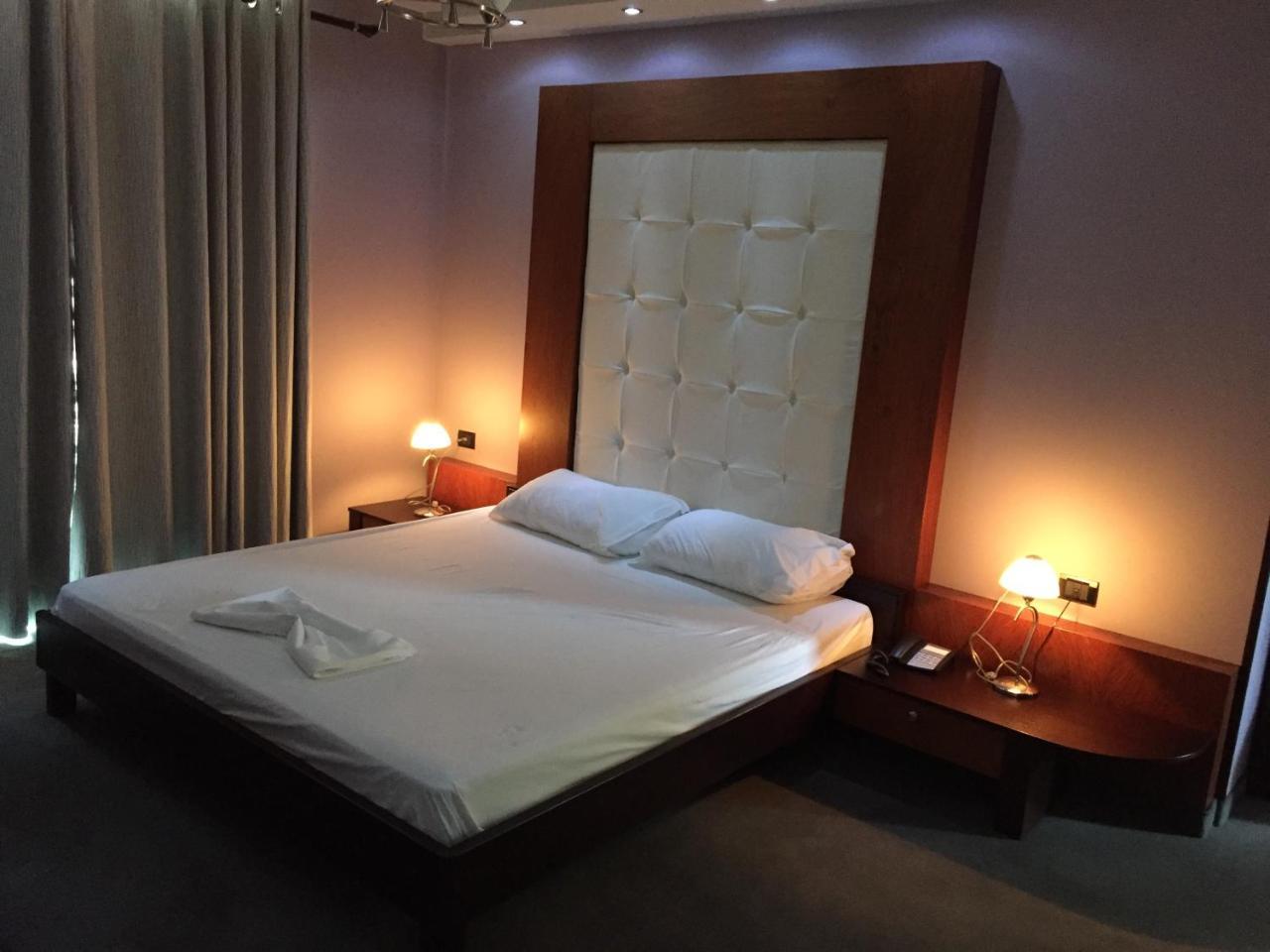 Icon Hotel Vlore Luaran gambar